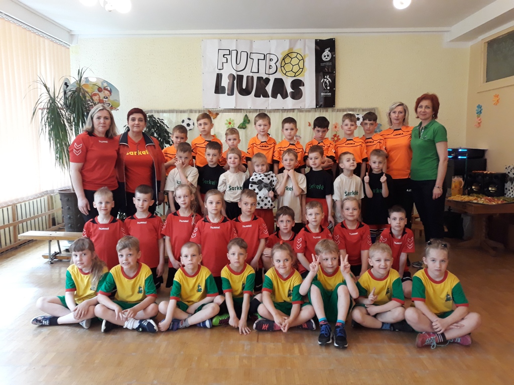 Sporto šventė ,,Šaunusis futboliukas“ lopšelyje-darželyje „Pagrandukas“